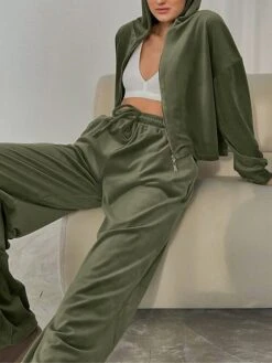 Women's Velvet Pajamas Sets Pure Color Warm Fashion Plush Home Daily Bed Velvet Warm Breathable Hoodie Long Sleeve Hoodie Pant Pocket Elastic Waist Fall Winter Green -Deals The Sexy Bra Store cnluhd1694072412502