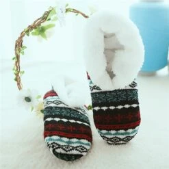 Women's Christmas Socks Snowflake Casual Comfort Home Fleece Warm Fall Winter Black Red -Deals The Sexy Bra Store mvnwty1690959819077