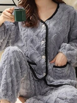 Women's Pajamas Sets Pure Color Warm Comfort Soft Home Daily Bed Flannel Warm Breathable Crew Neck Long Sleeve Cardigan Pant Button Pocket Fall Winter JY5128 JY5136 38 Women's Pajamas Sets Pure Color Warm Comfort Soft Home Daily Bed Flannel Warm Breathable Crew Neck Long Sleeve Cardigan Pant Button Pocket Fall Winter JY5128 JY5136 -Deals The Sexy Bra Store nsirch1693206694102