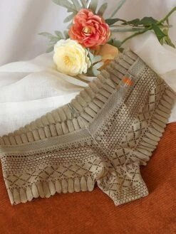 Women's Flower Lace Hole Simple Pure Color Basic Panties Brief Micro-elastic Mid Waist Sexy Nylon 1 PC Green One-Size -Deals The Sexy Bra Store xpjexh1637930143814